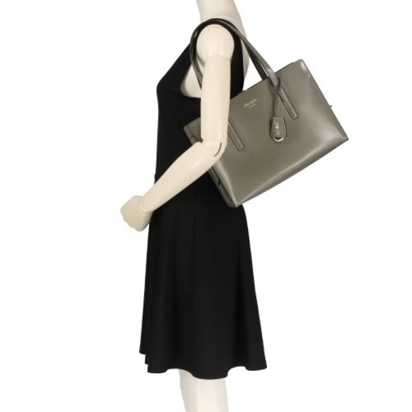 Prada Bag Tote Nylon Re-edition Grigio M MARMO - Picture 5 of 8